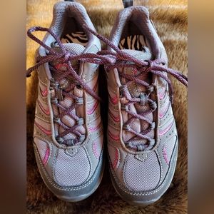 Eddie Bauer Trail shoes